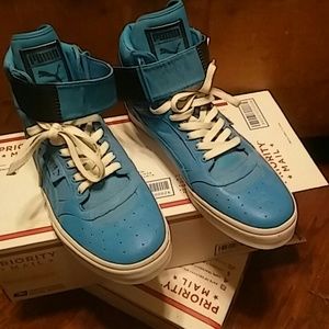 Men's Size 12 Puma SKY HI+, w Velco Ankle Strap.